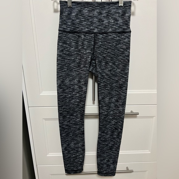 Lululemon Wunder Under Hi-Rise - Picture 5 of 9